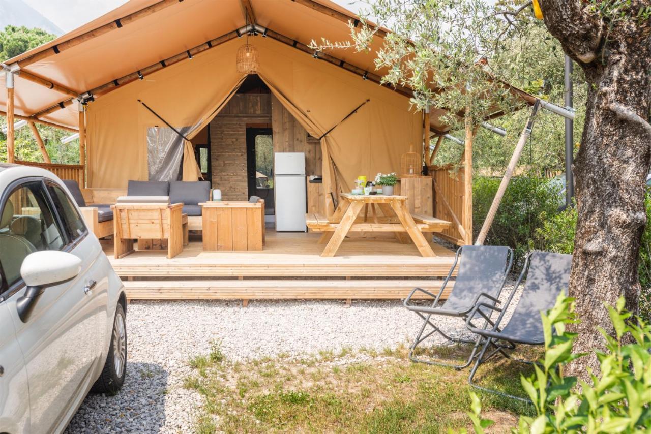 Al Lago Camping & Rooms Riva del Garda Kültér fotó